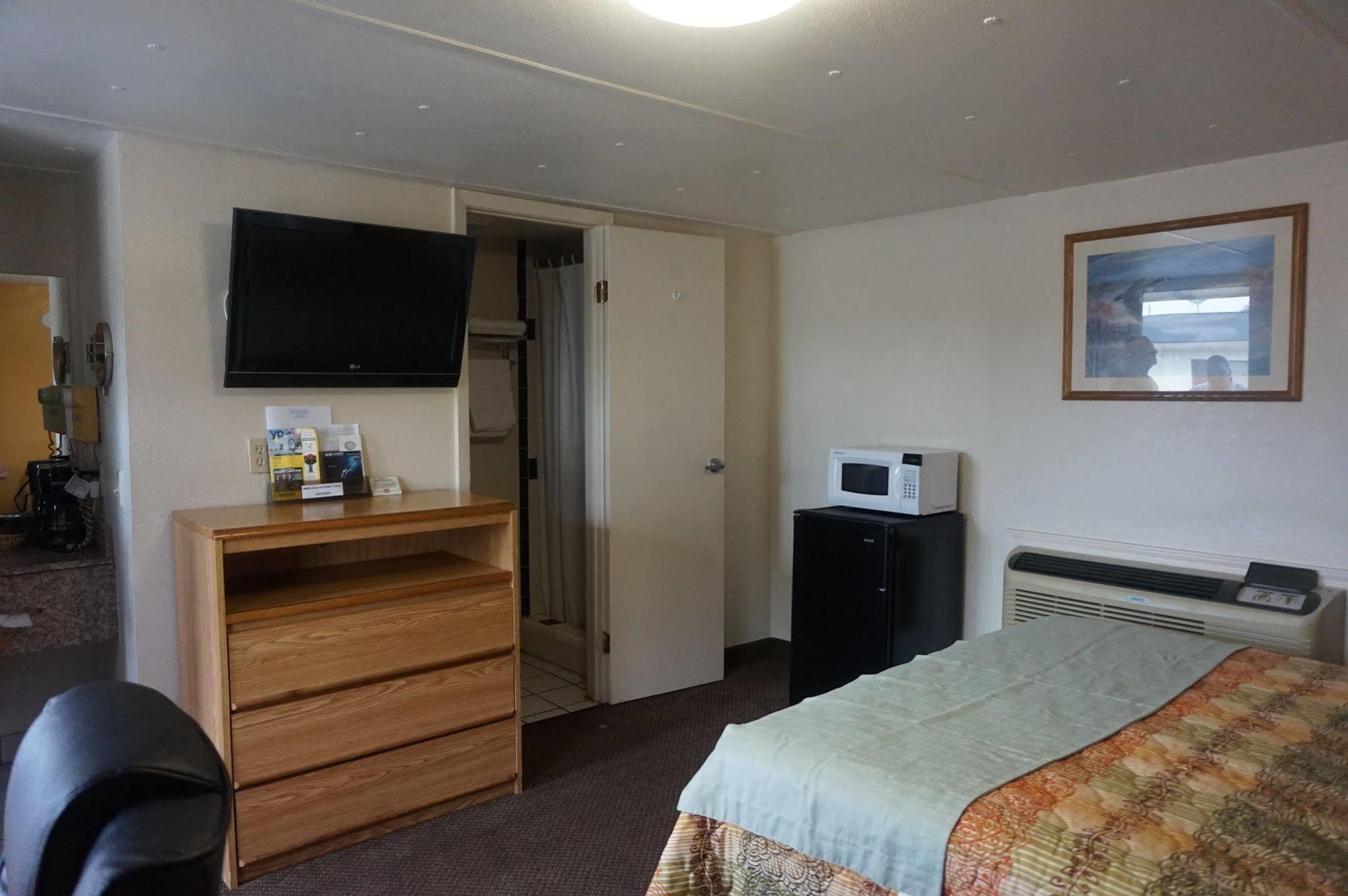 Executive Inn Pearsall Bagian luar foto
